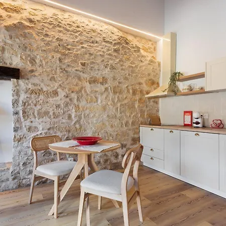 Apartment Santa Luzia 4 *