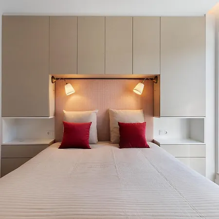 Apartment Santa Luzia 4 *